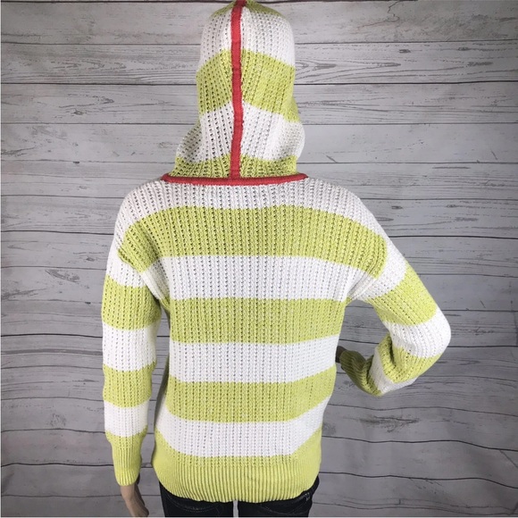 Curio Hooded Sweater - Picture 9 of 12